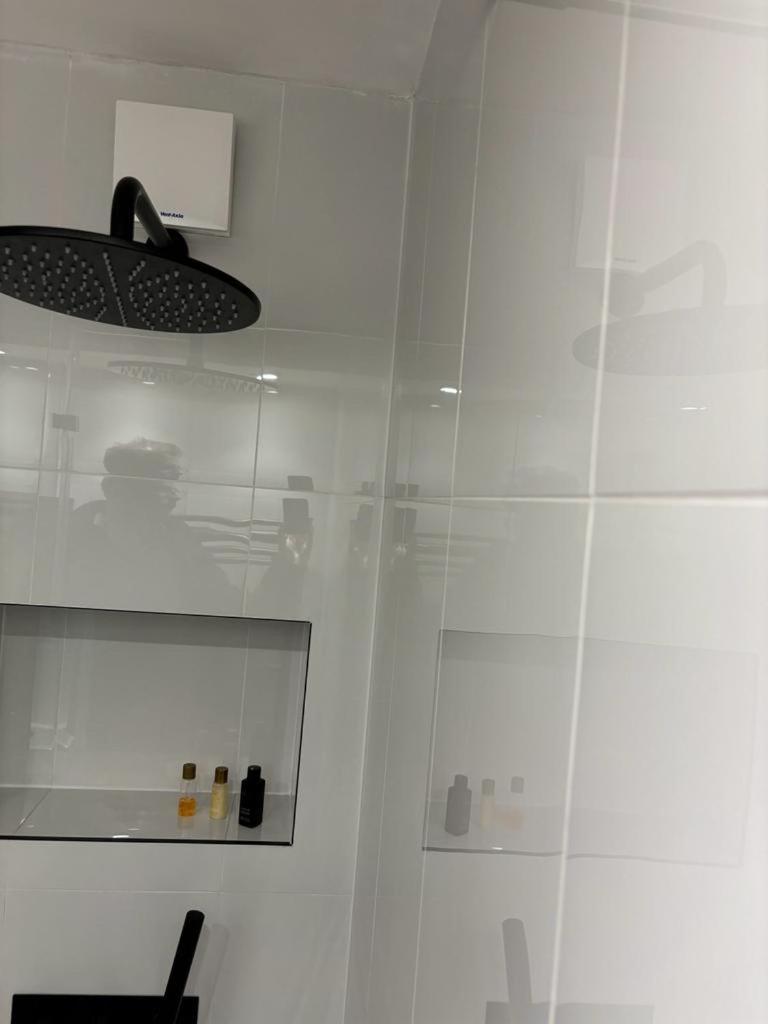 Studio Flat In The Heart Of St. Johns Wood 런던 외부 사진